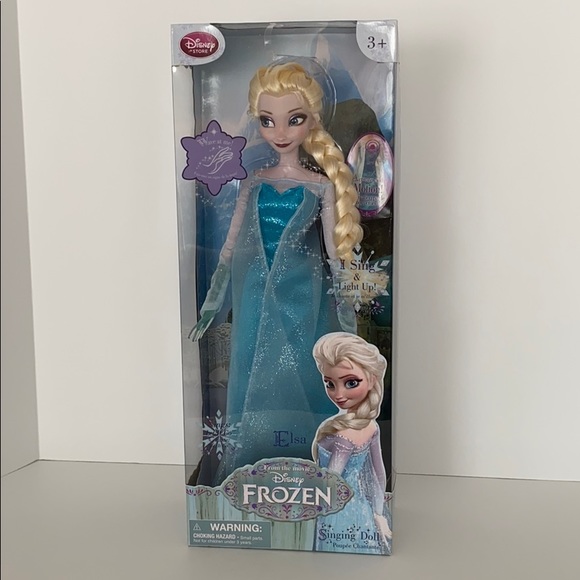 Disney Store Elsa Singing Doll Frozen - Picture 15 of 16